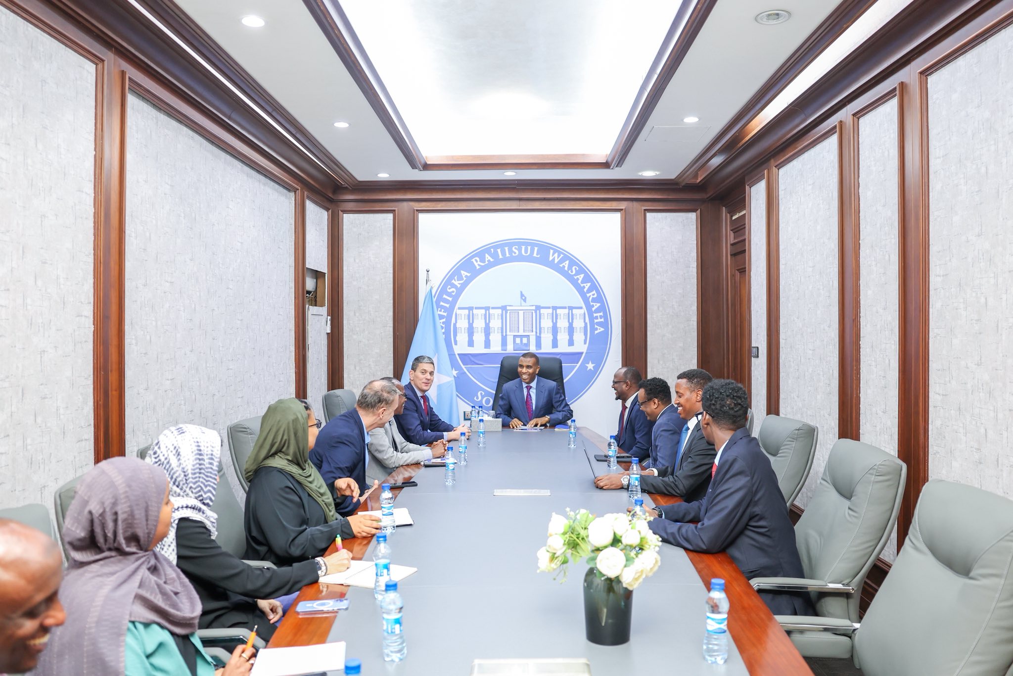 Somali Prime Minister, IRC Chief David Miliband Maintain Excessive-Stage Talks on Boosting Drought Response and Humanitarian Assist Somali Prime Minister, IRC Chief David Miliband Maintain Excessive-Stage Talks on Boosting Drought Response and Humanitarian Assist