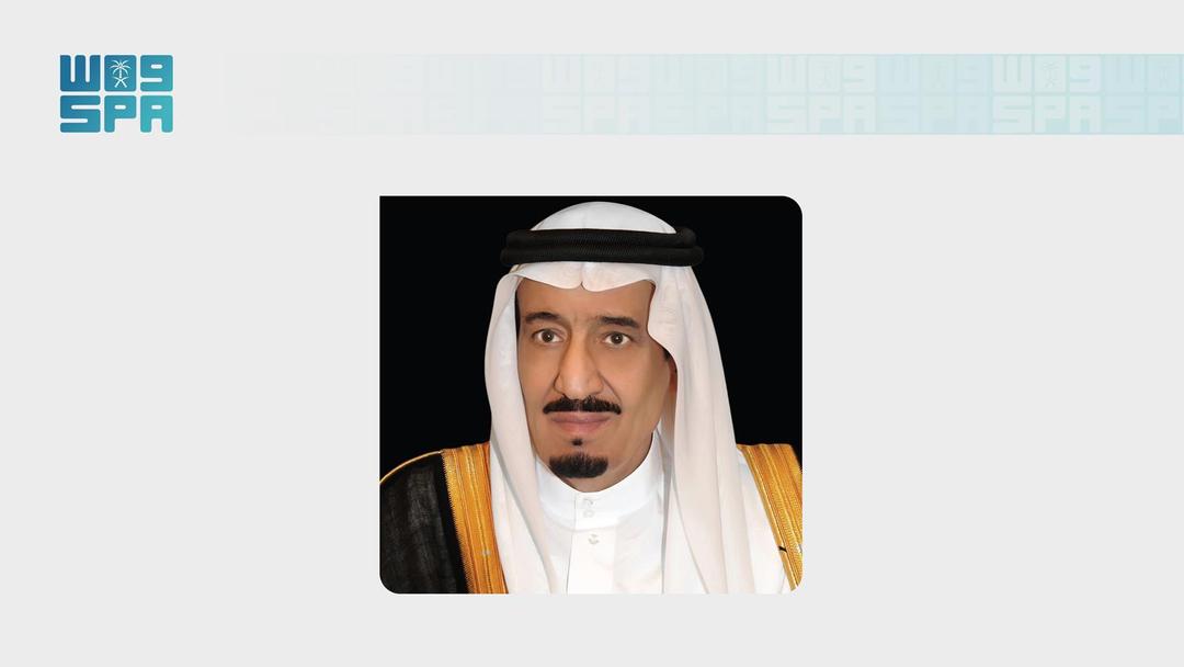 خادم الحرمين الشريفين يهنئ رئيس الجمهورية بذكرى استقلال بلاده