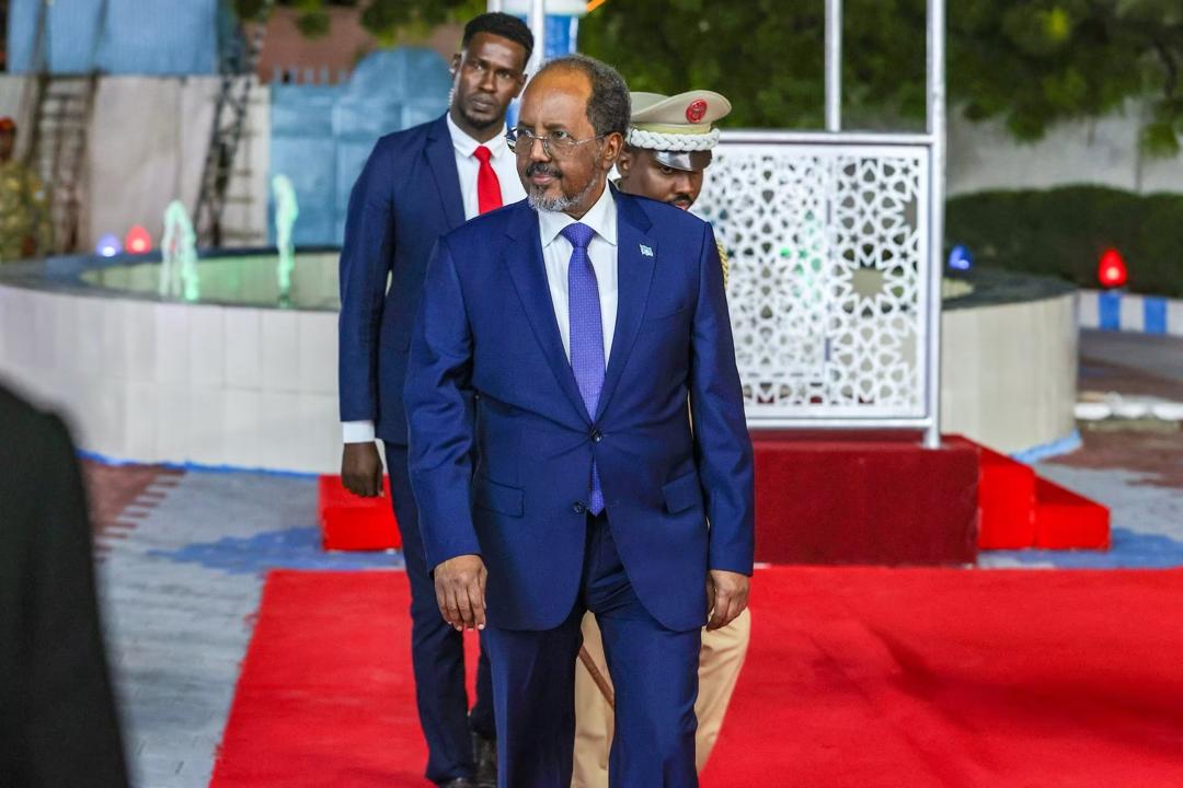 رئيس الجمهورية يصل إلى بيدوا للمشاركة في مراسم تنصيب حاكم ولاية جنوب الغرب الجديد