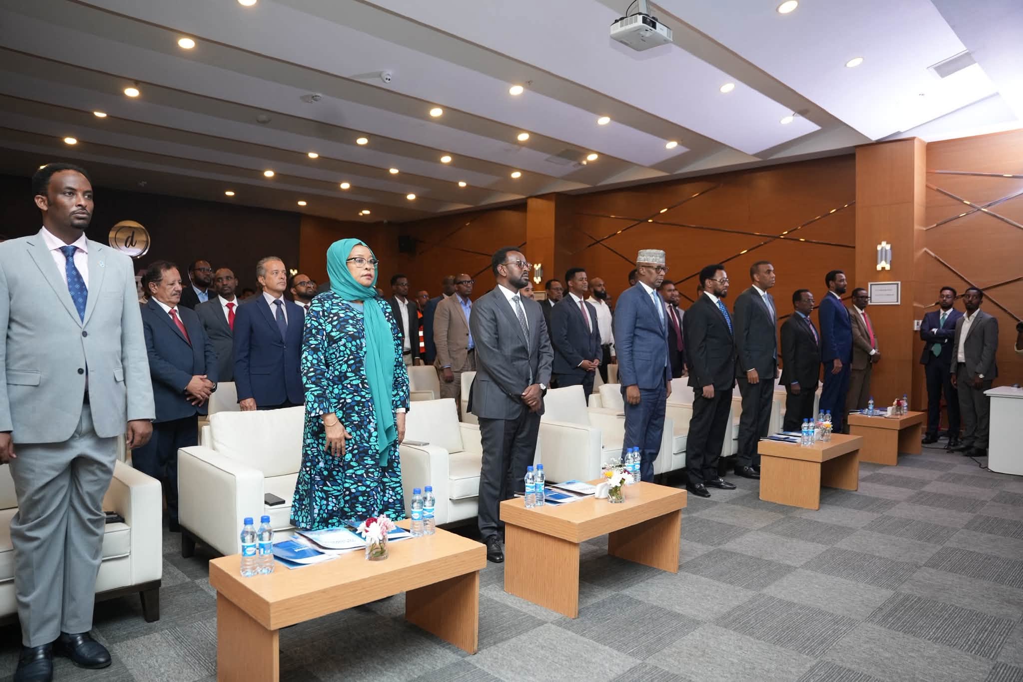 رئيس الوزراء يدشن إصدار تقرير اقتصاد البلاد لعام 2025