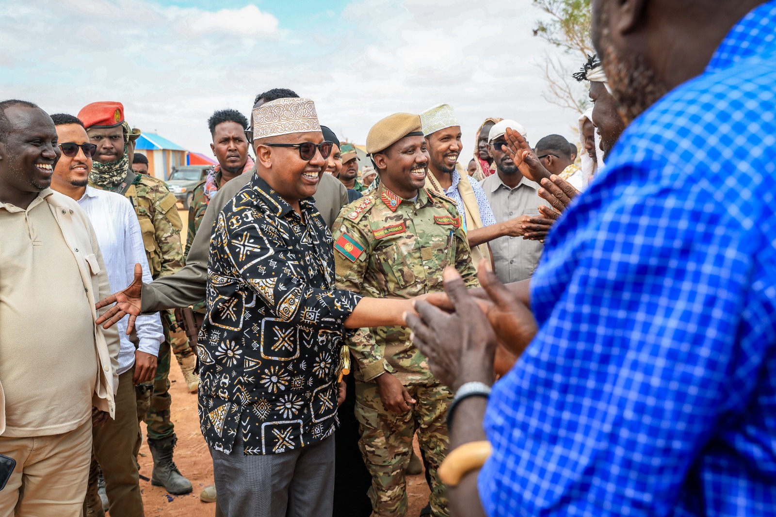 Defence Minister, Army Chief Visit Frontline Forces in Central Somalia