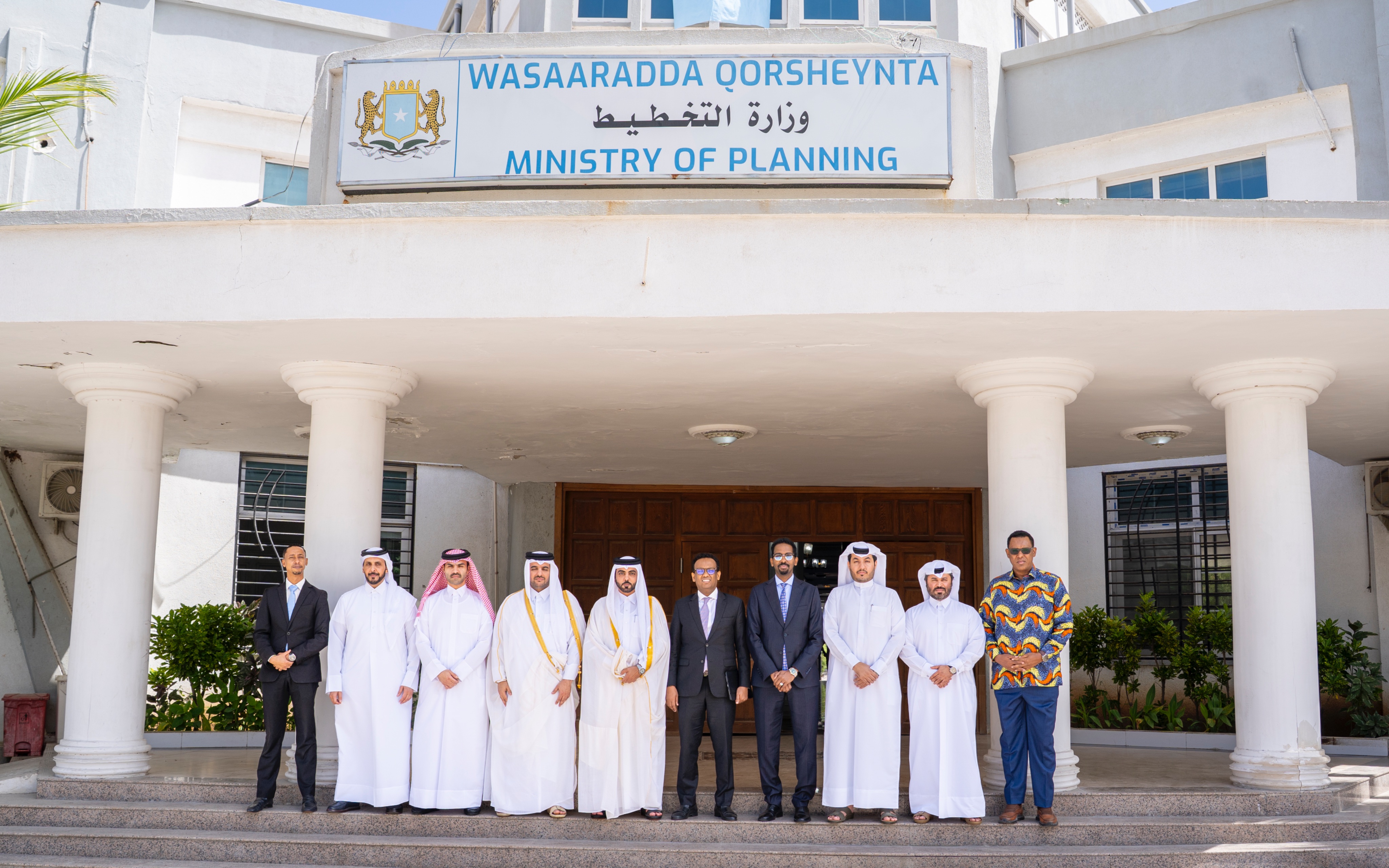 Somalia, Qatar Discuss Investment and Economic Cooperation