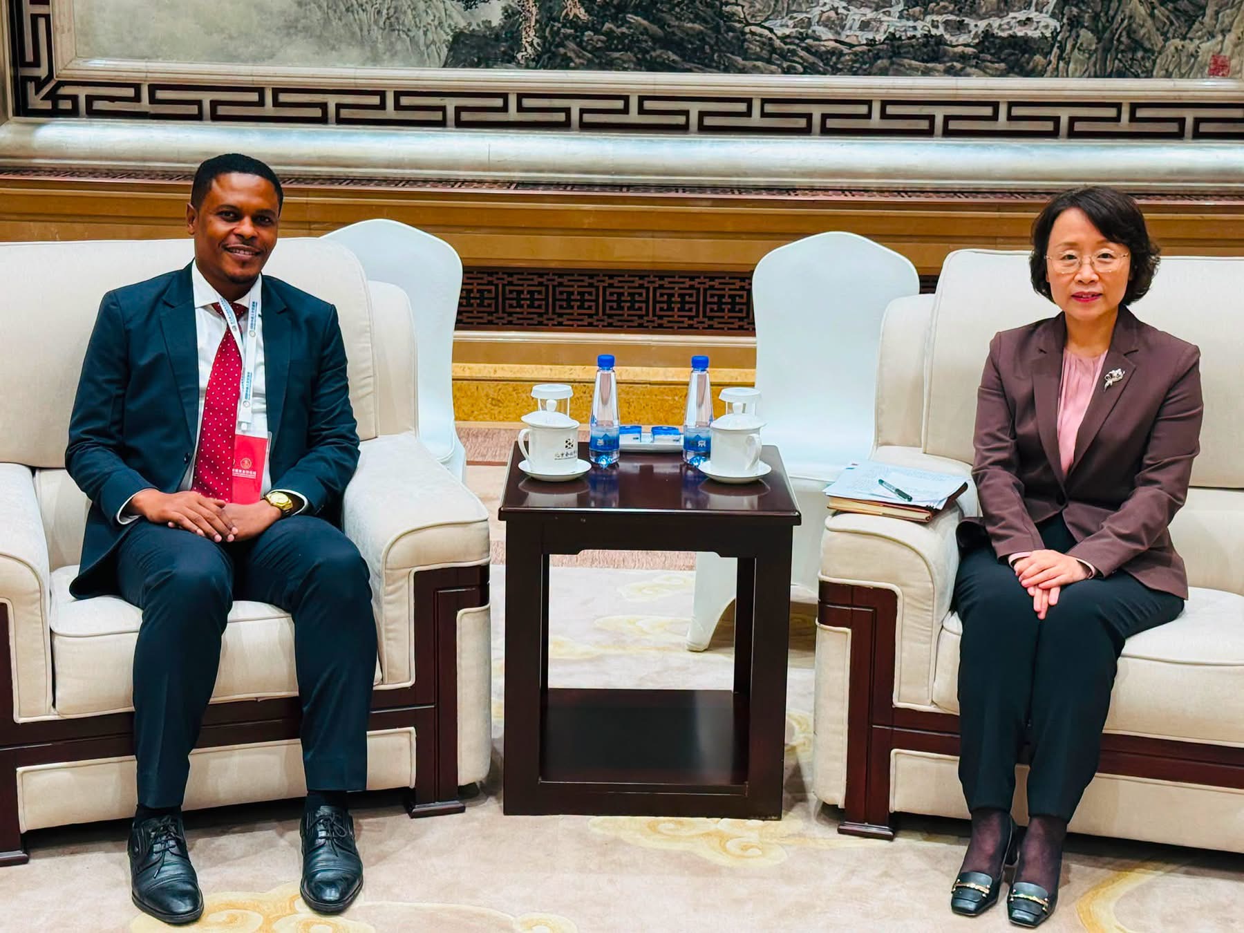 Information Minister Meets China’s Minister of National Radio and Television Administration