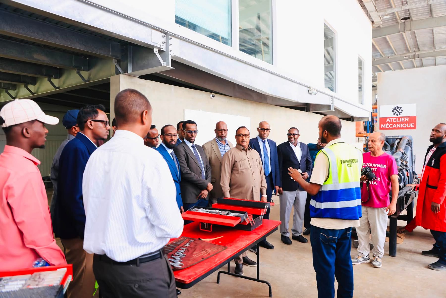Mogadishu Mayor Visits Vocational School in Djibouti
