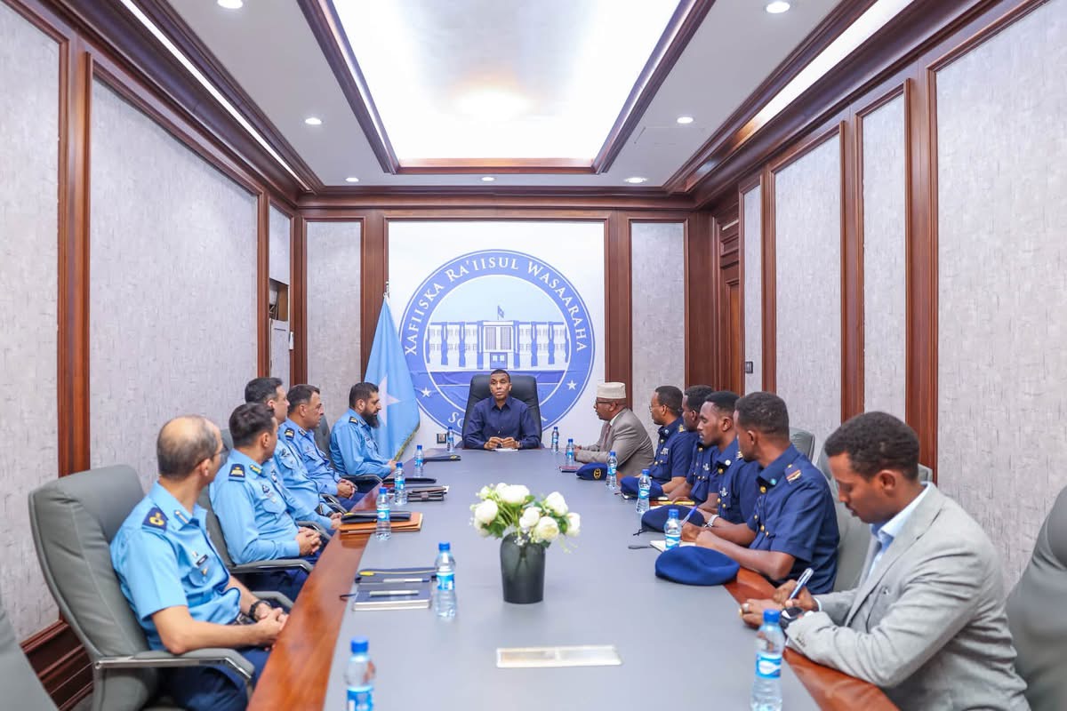 Prime Minister Hamza Meets Pakistani Air Force Delegation