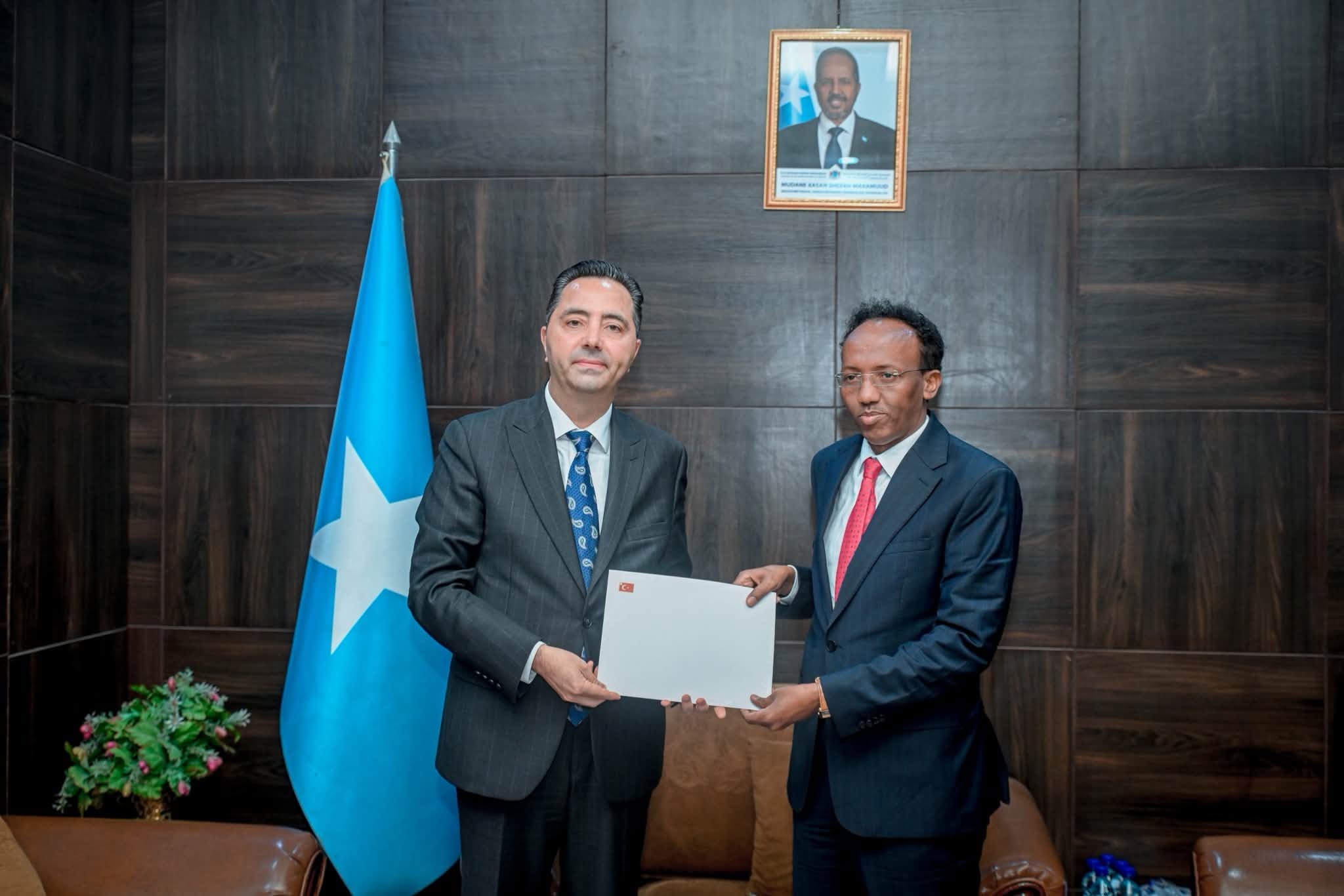 Deputy Minister Receives Copies of Credentials from Türkiye's Ambassador-designate