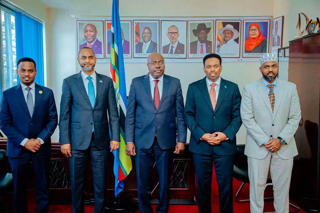 Somalia, EALA Discuss Strengthening Parliamentary Cooperation