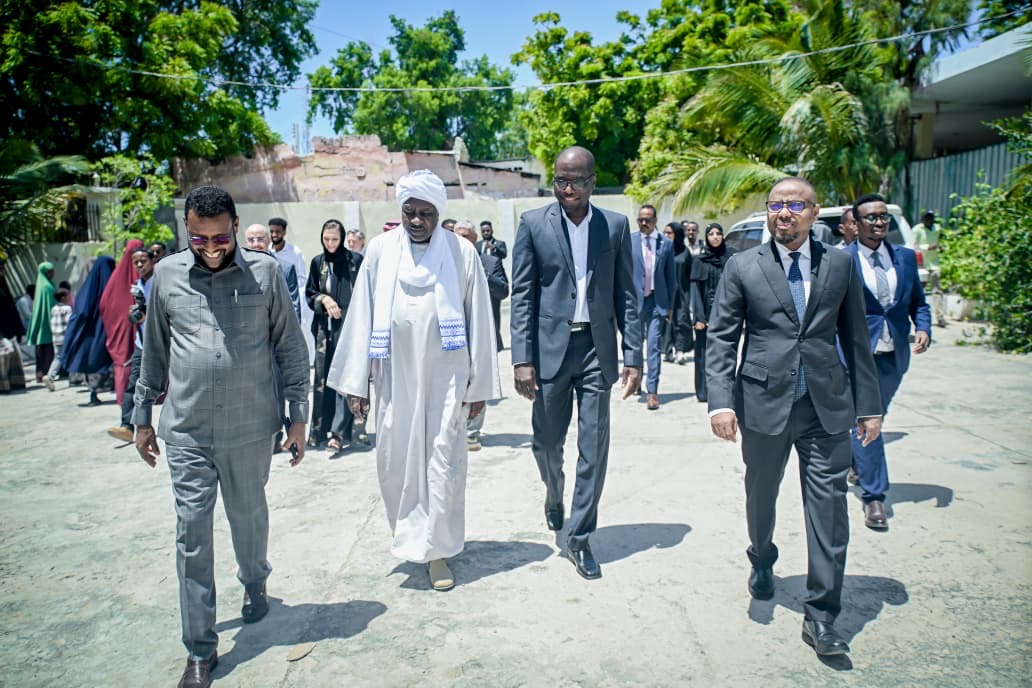 Permanent Secretary Leads Diplomatic Community on Cultural Institutions Tour
