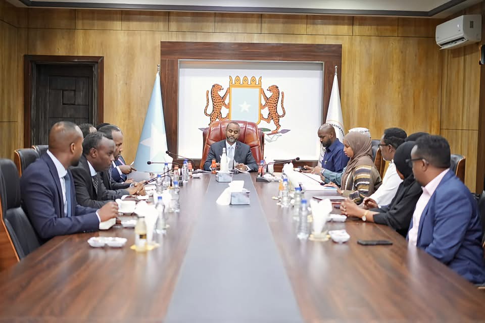 Speaker of the Parliament Meets Judiciary Committee on Penal Code Bill
