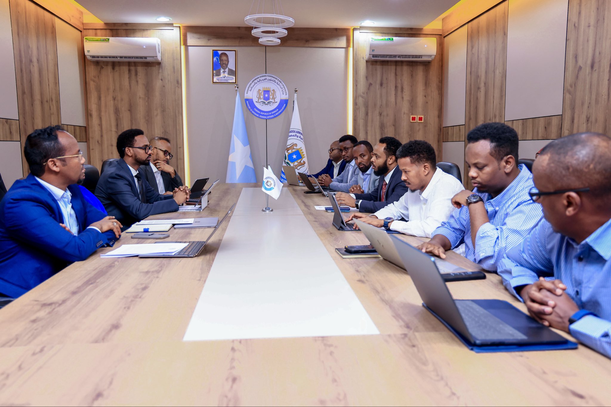 Interior and Environment Ministries Hold High-Level Coordination Meeting in Mogadishu