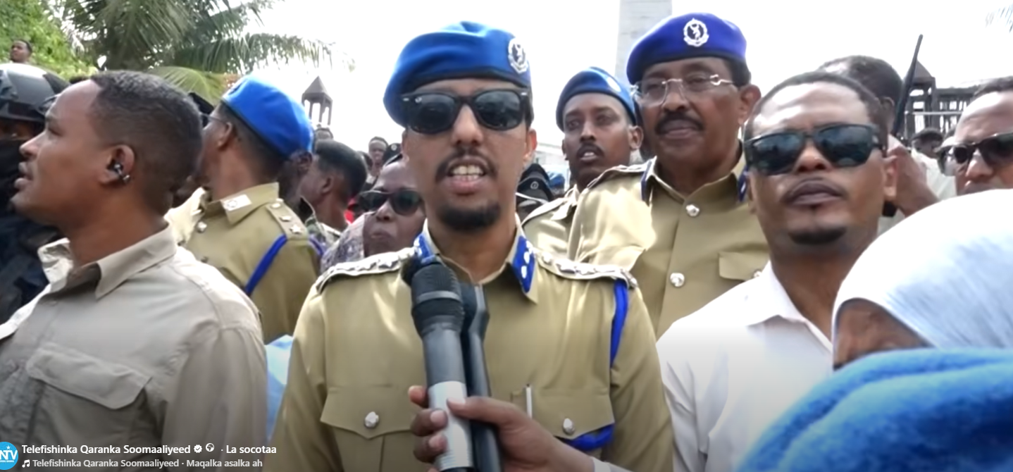 Taliska Booliska oo hambaleeyay ardayda uu maanta usoo xirmay Imtixaanka Shahaadiga