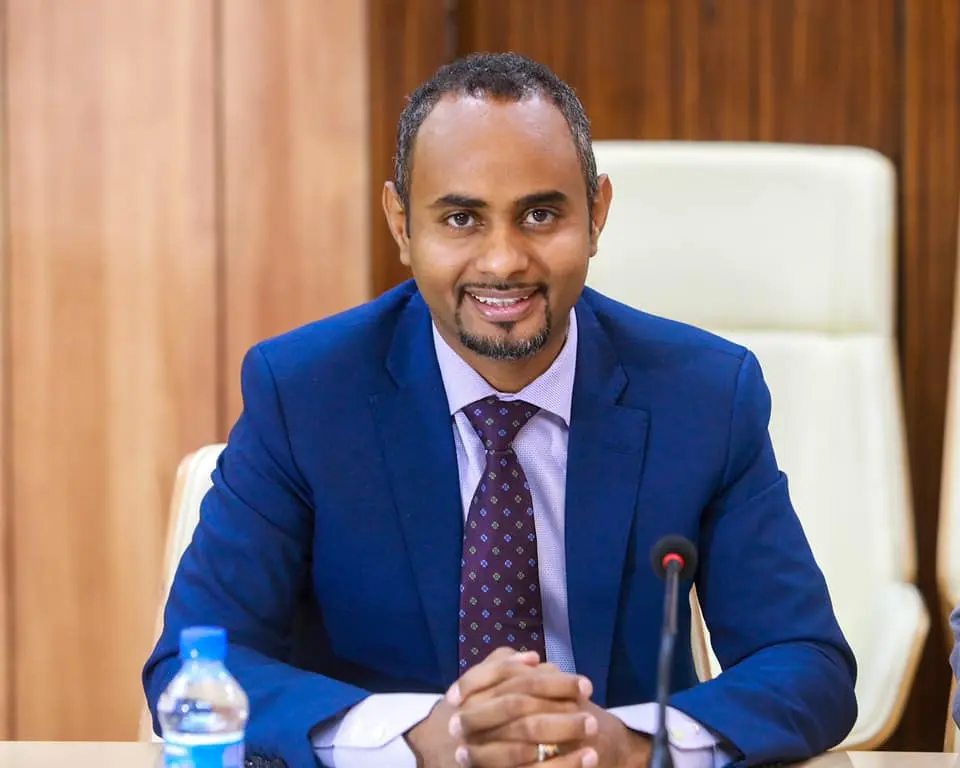 Wasiirka Dekadaha oo ugu mahadceliyay Golaha Wasiirrada Ansixinta Heshiiska Is-afgaradka ee ay gaareen Soomaaliya iyo Masar