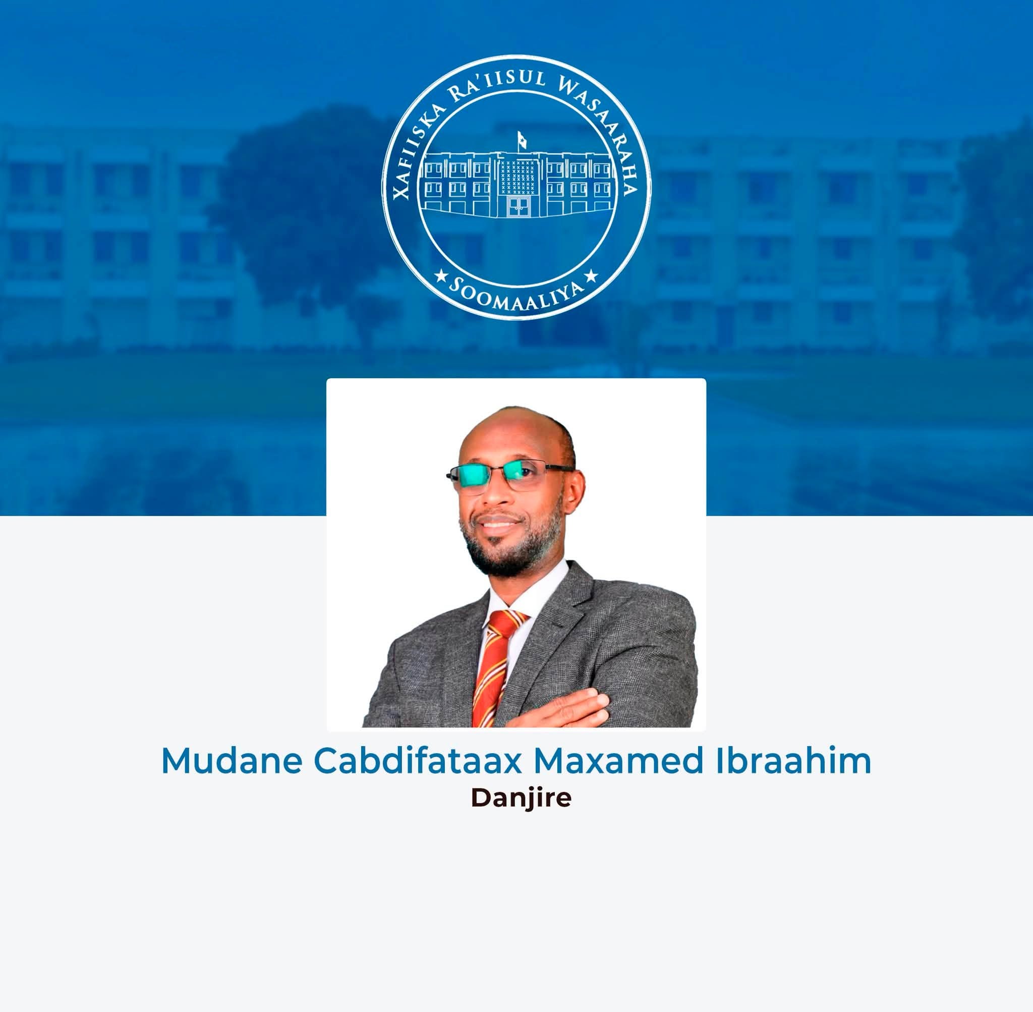 Wasaaradda Arrimaha Dibedda oo bogaadisay Diblomaasiyiin la magacaabay