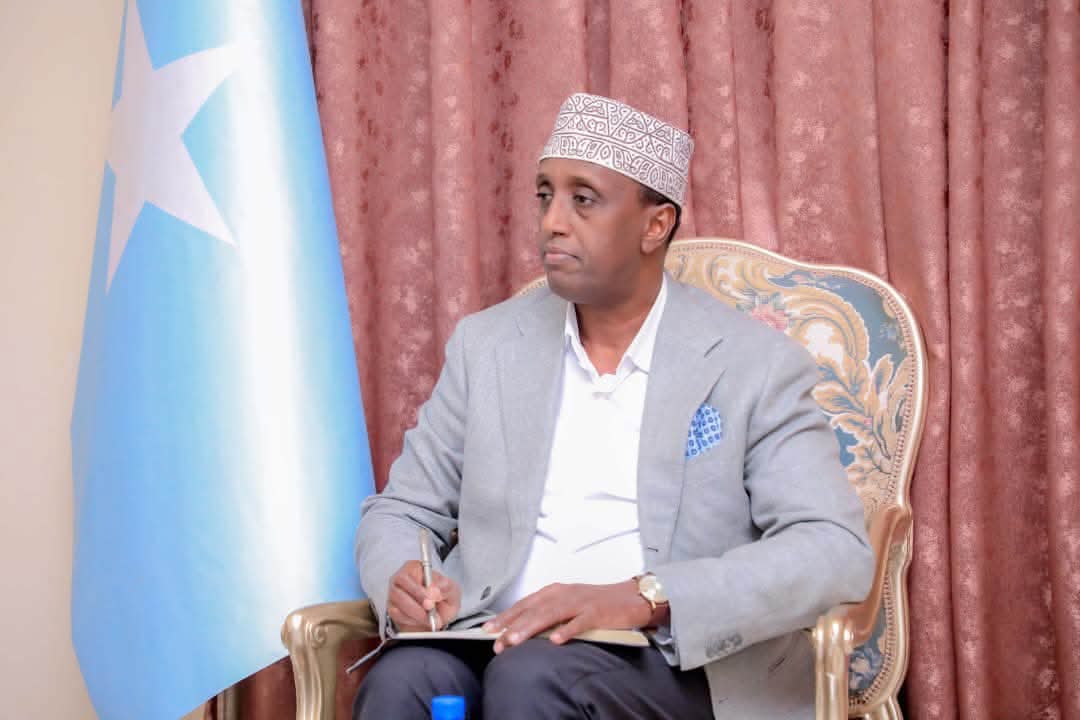 Guddigga doorashooyinka oo Dhuusamareeb kula kulmay ururada siyaasadda