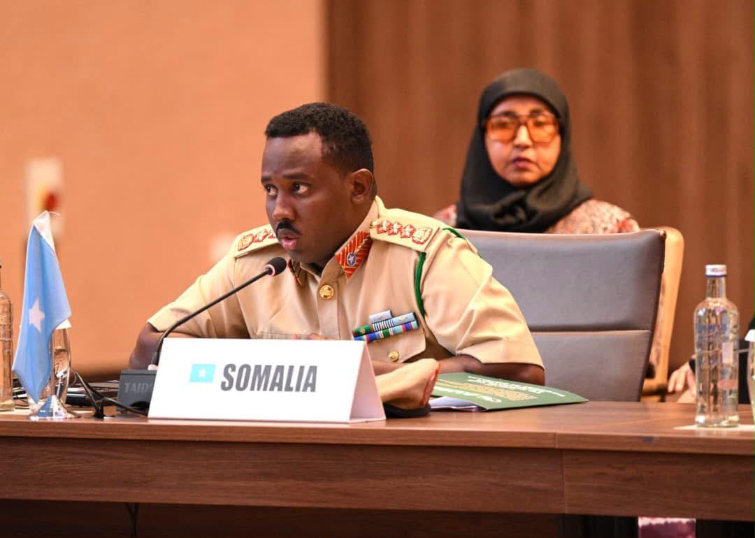 Taliyaha ciidanka XDS oo Kampala uga qaybgalaya shir ku saabsan ciidanka howlgaka Midowga Afrika