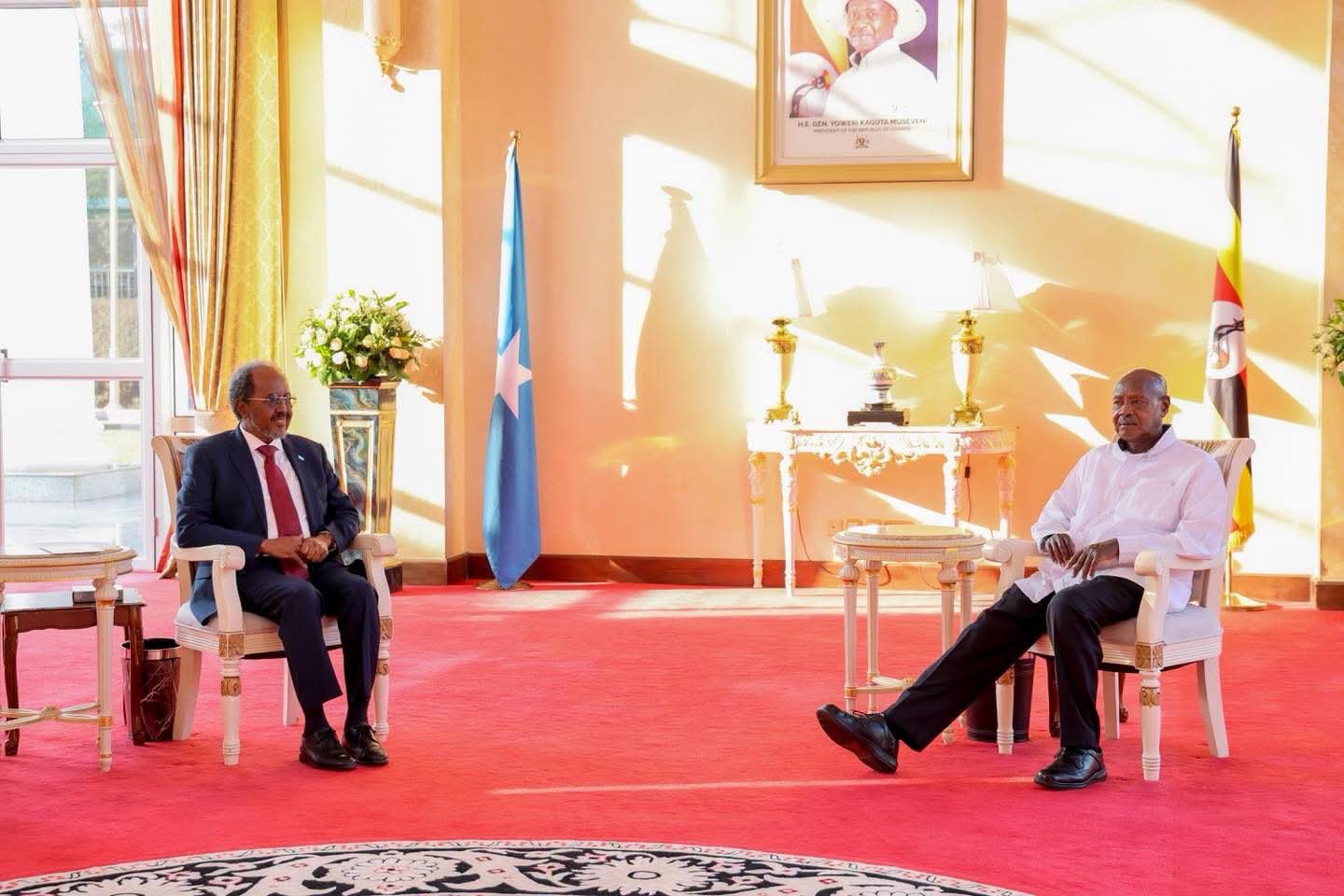Madaxweyne Xasan Sheekh oo kulan la qaatay dhigiisa dalka Uganda