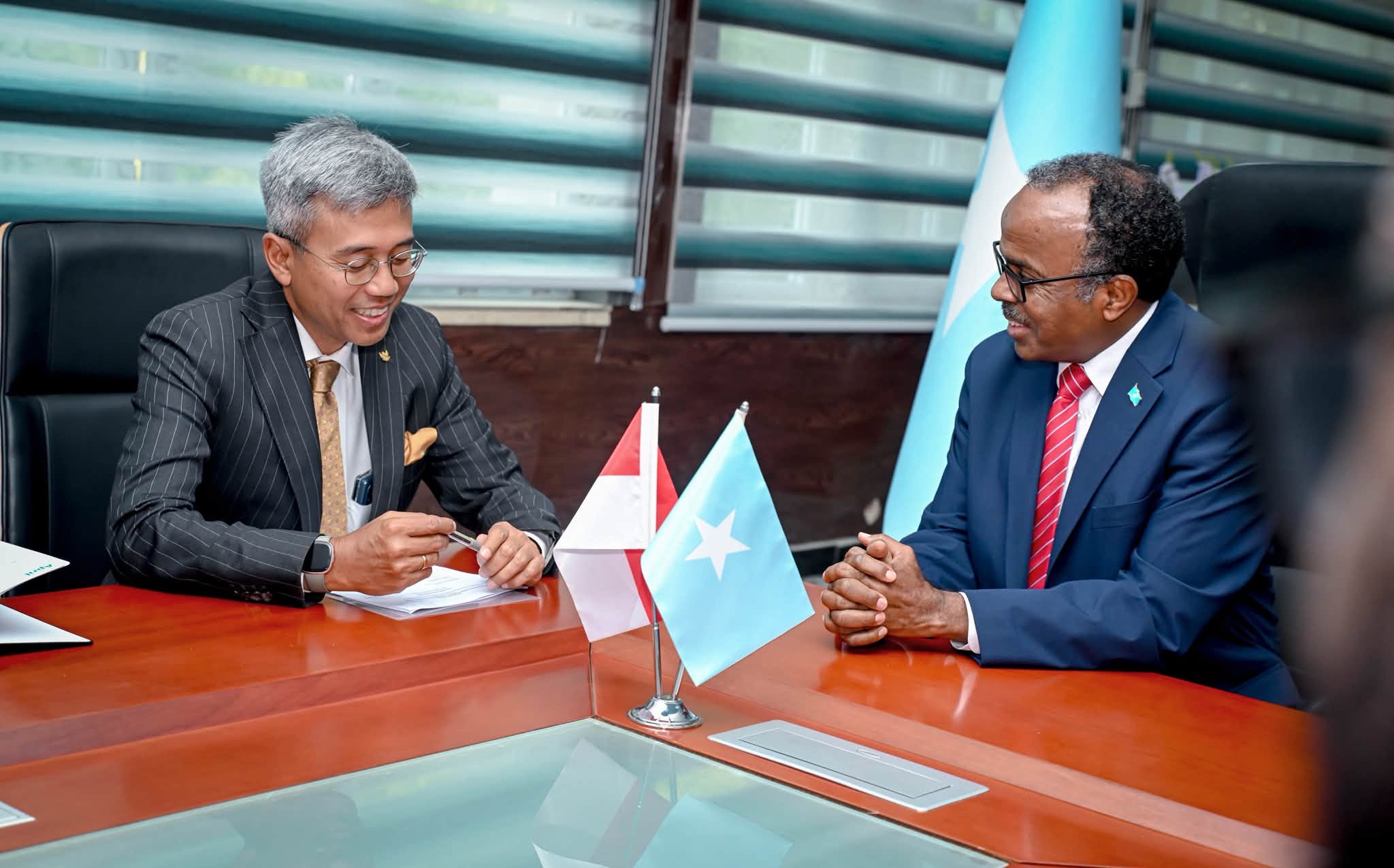 Wasiiru-dowlaha Wasaaradda Arrimaha Dibadda oo Qaabilay Danjiraha Dowladda Indonesia