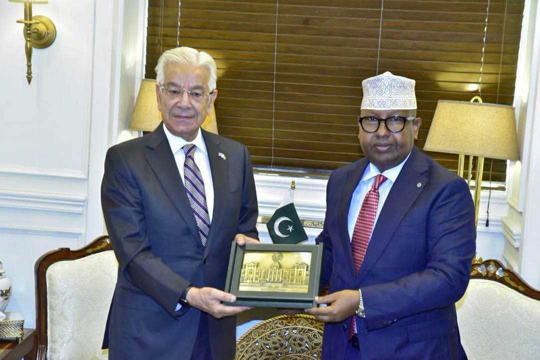 Soomaaliya iyo Pakistan oo Kala Saxiixday Is-afgarad Ku Saabsan Iskaashiga Difaaca