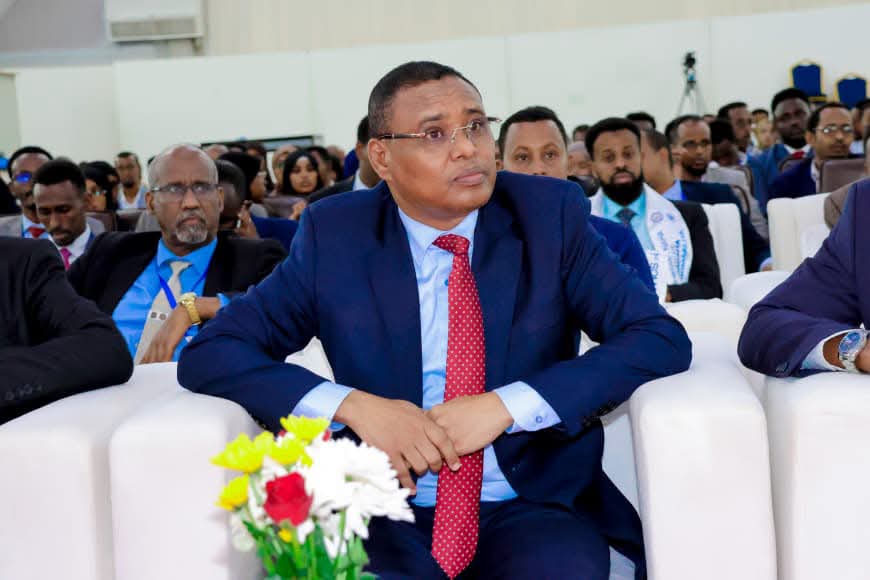 Ra'iisal wasaare ku xigeenka 2-aad ee dalka oo soo xiray Shirweynaha 1-aad ee Badaha Soomaaliyeed