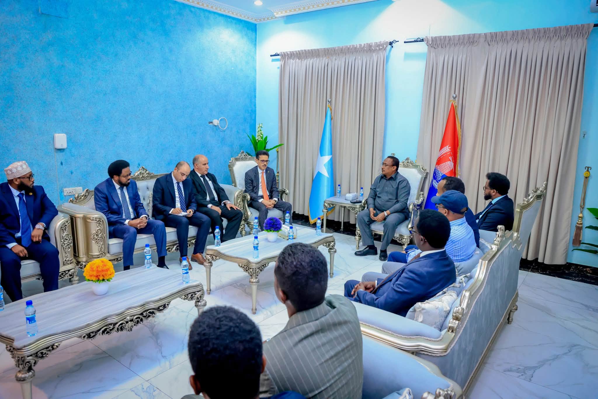 Duqa muqdisho oo qaabilay danjiraha cusub ee Aljeeriya u fadhiya Soomaaliya