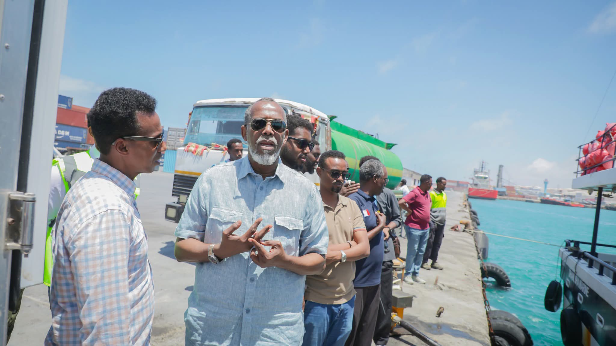 Shirkad dhoofisa Kalluunka oo Muqdisho lagu soo dhoweeyey
