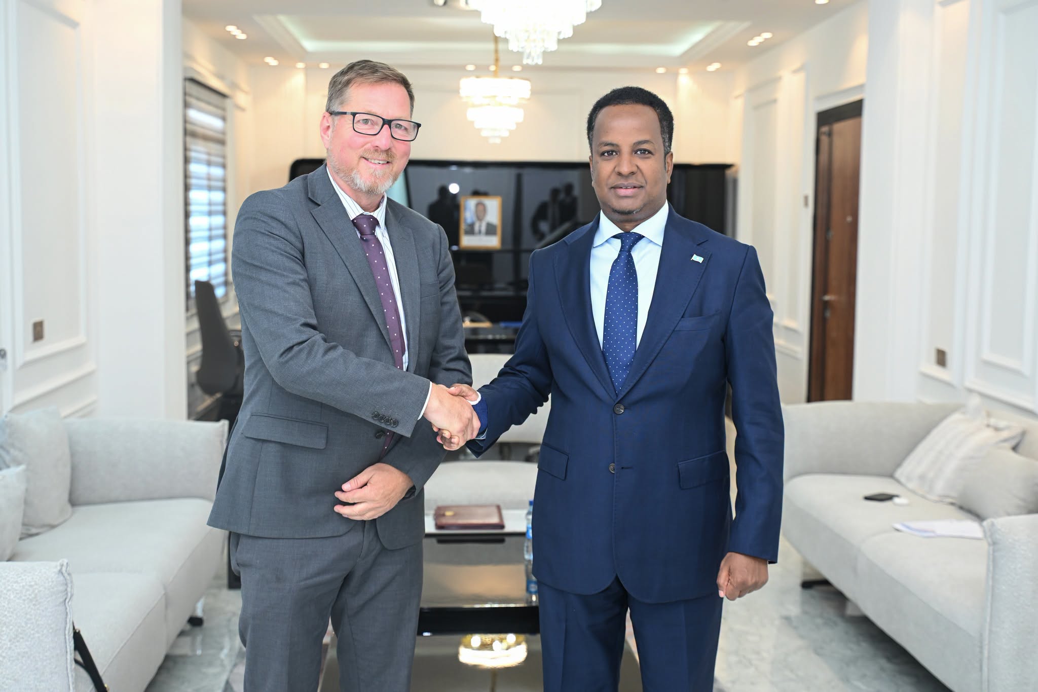 Wasiirka Arrimaha Dibadda oo la kulmay Wakiilka Gaarka ah ee Norway u qaabilsan Soomaaliya