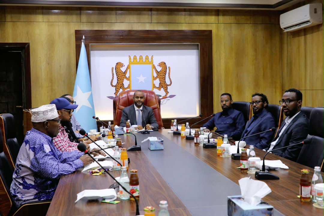 Guddoomiyaha Golaha Shacabka oo la kulmay Guddi ka socda xildhibaanada mucaaradka