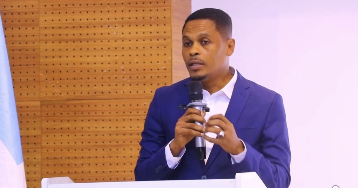 Wasiirka Warfaafinta XFS oo ka qayb galay daahfurka Xusuus-Qorka Madaxweynihii hore Cabdullaahi Yuusuf