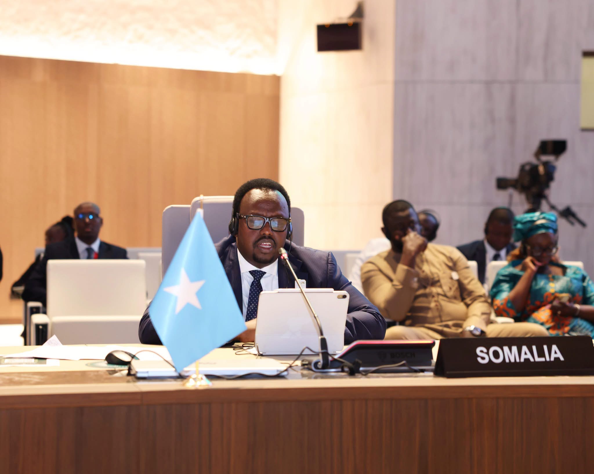Ra'iisul wasaare ku-xigeenka XFS oo shir kaga qeyb galay dalka Angola