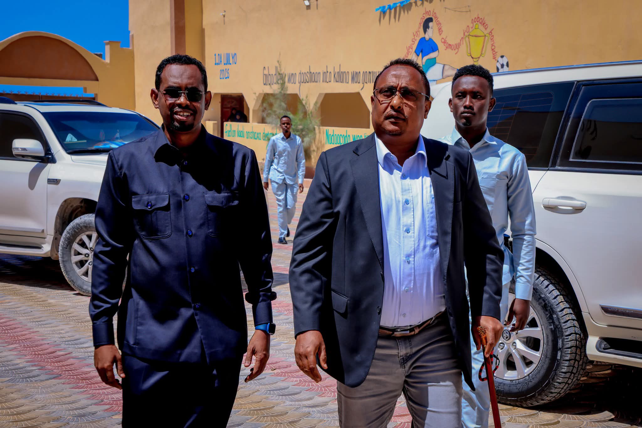 Duqa Muqdisho oo kormeeray deegaanka Xaaji Cabdi oo dib-u-dejin loogu sameynayo shacabka