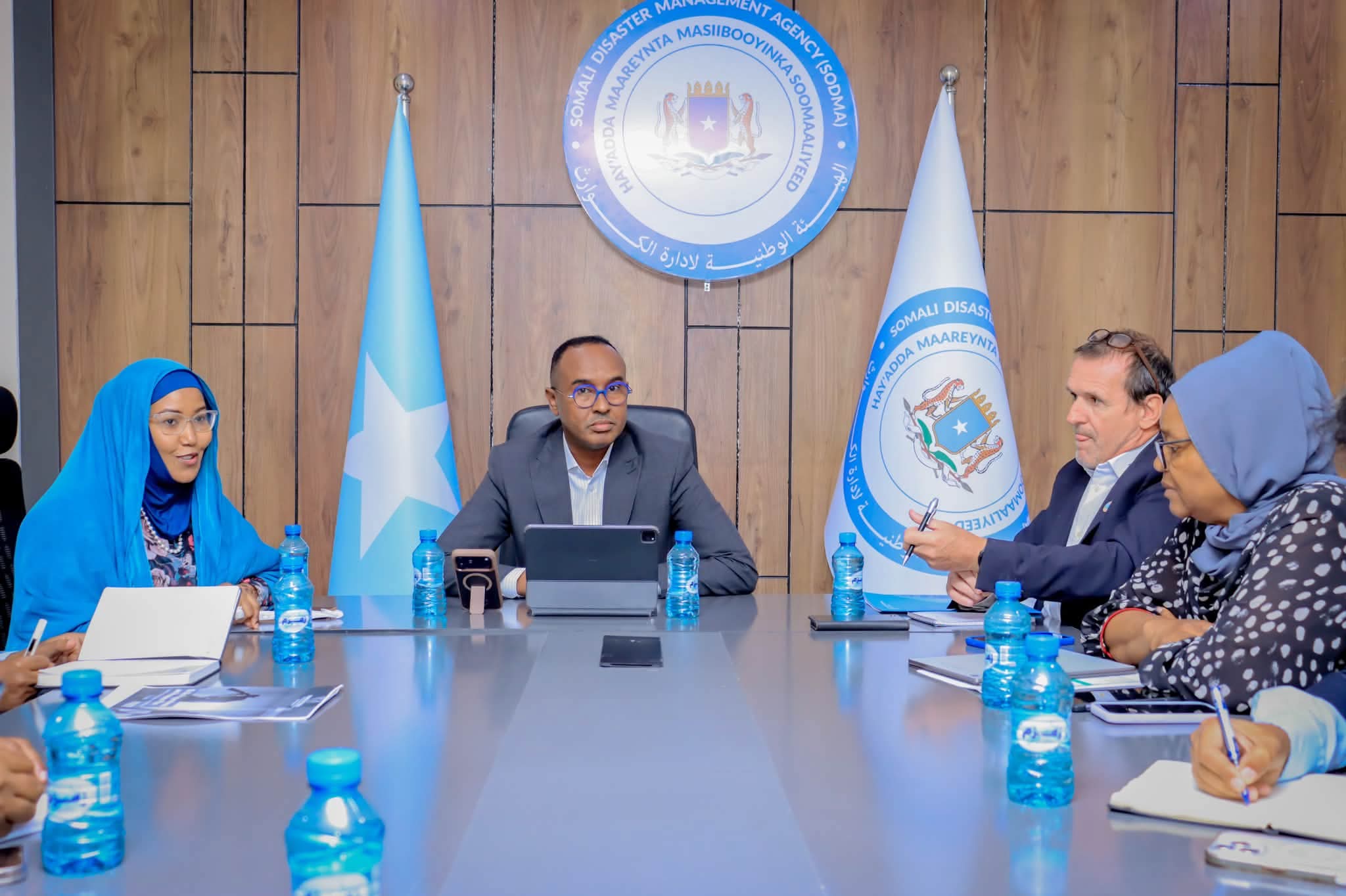 Guddoomiyaha hay'adda SoDMA oo qaabilay wakiilka hay'adda FAO ee Soomaaliya
