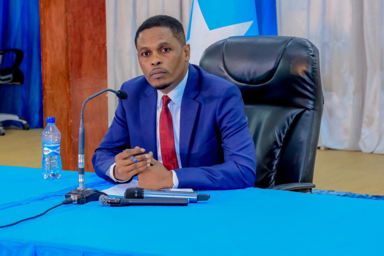 Wasiirka warfaafinta oo soo xiray shirka Istiraatiijiyadda Qaran ee xiriirka Warbaahinta