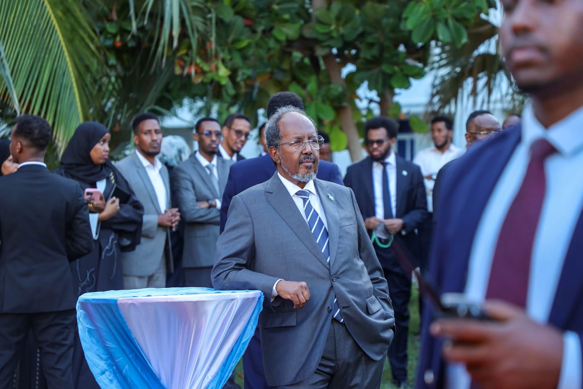 MADAXWEYNE XASAN SHEEKH OO ABAALMARIYAY WASAARADAHA UGU WAXQABADKA SARREEYA DALKA