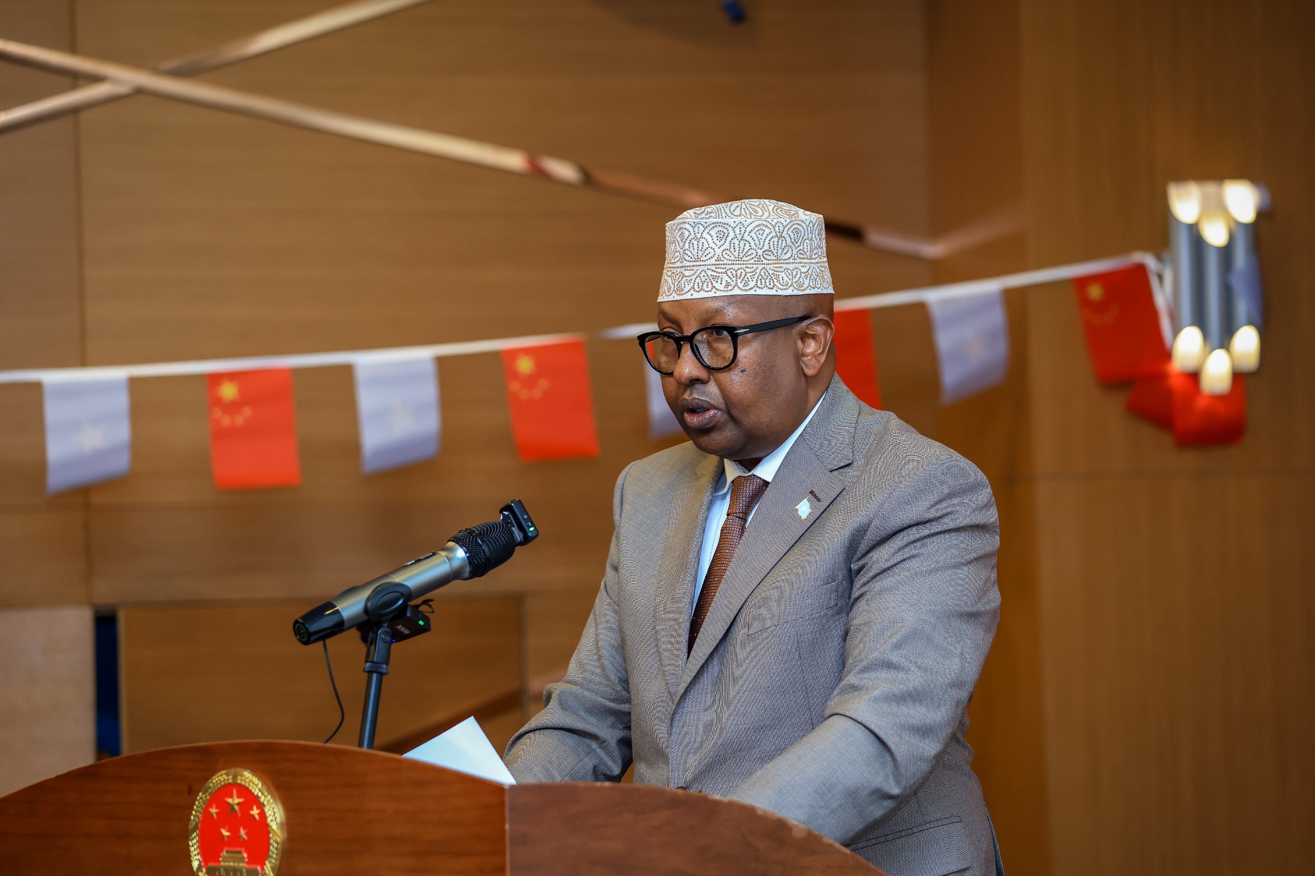 Wasiirka Gaashaandhigga XFS oo ka qeyb galay munaasabadda xuska sannad-guurada 77-aad ee aasaaska Jamhuuriyadda Dadka Shiinaha