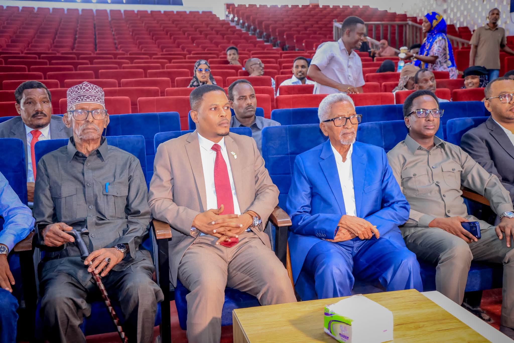 𝐆olaha Abwaannada oo maamuus u sameeyay qaar ka mid ah madaxda Qaranka