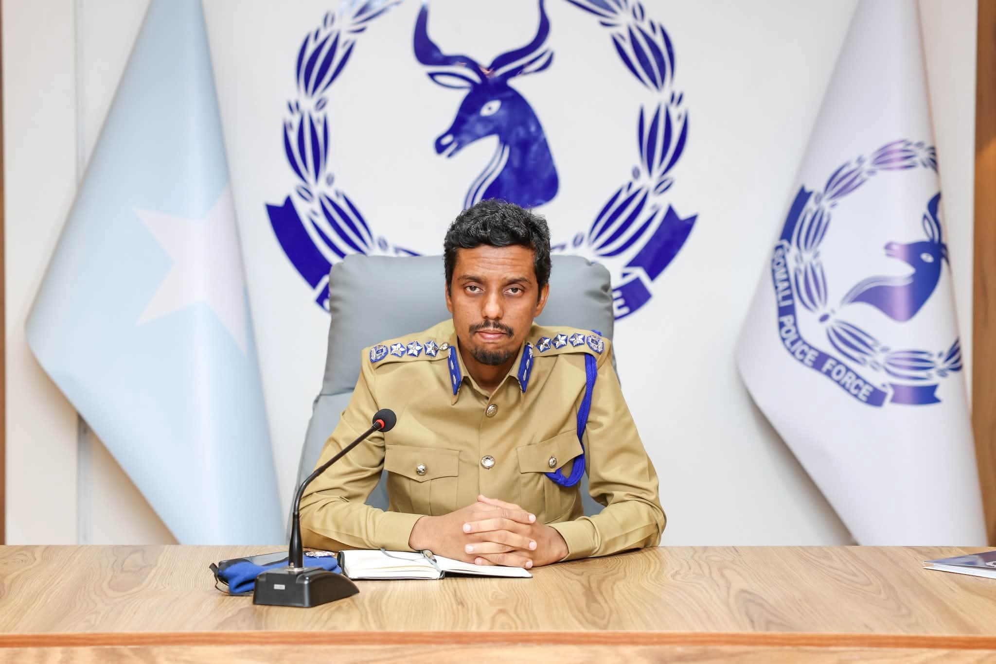 Taliyaha Ciidanka Booliiska Soomaaliyeed oo sagootiyey saraakiil dalka dibaddiisa loogu diray aqoon-kororsi