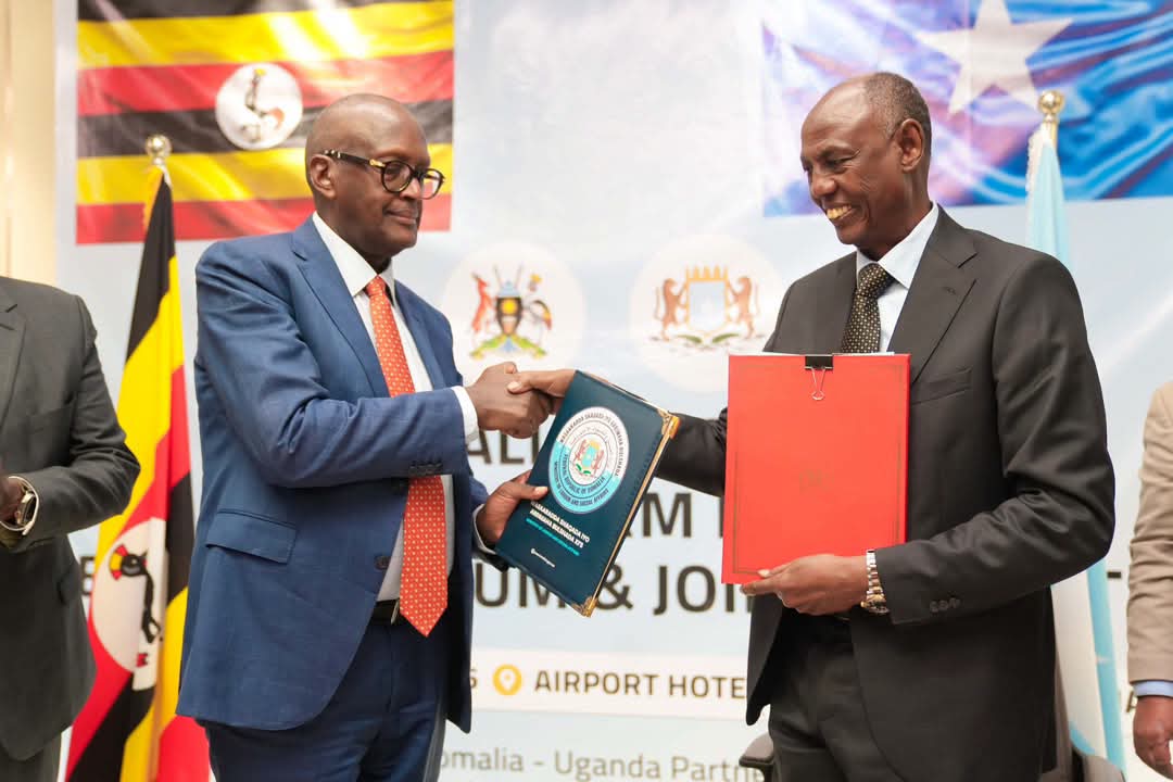 Soomaaliya iyo Uganda oo Kala Saxiixday Heshiis ku saabsan shaqada
