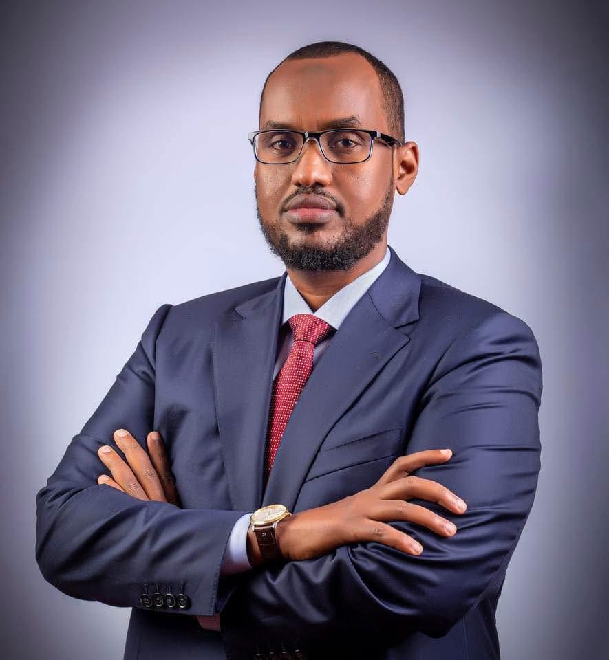 Hoggaamiyaha Galmudug oo hambalyo u diray hoggaanka la doortay ee Hirshabeelle