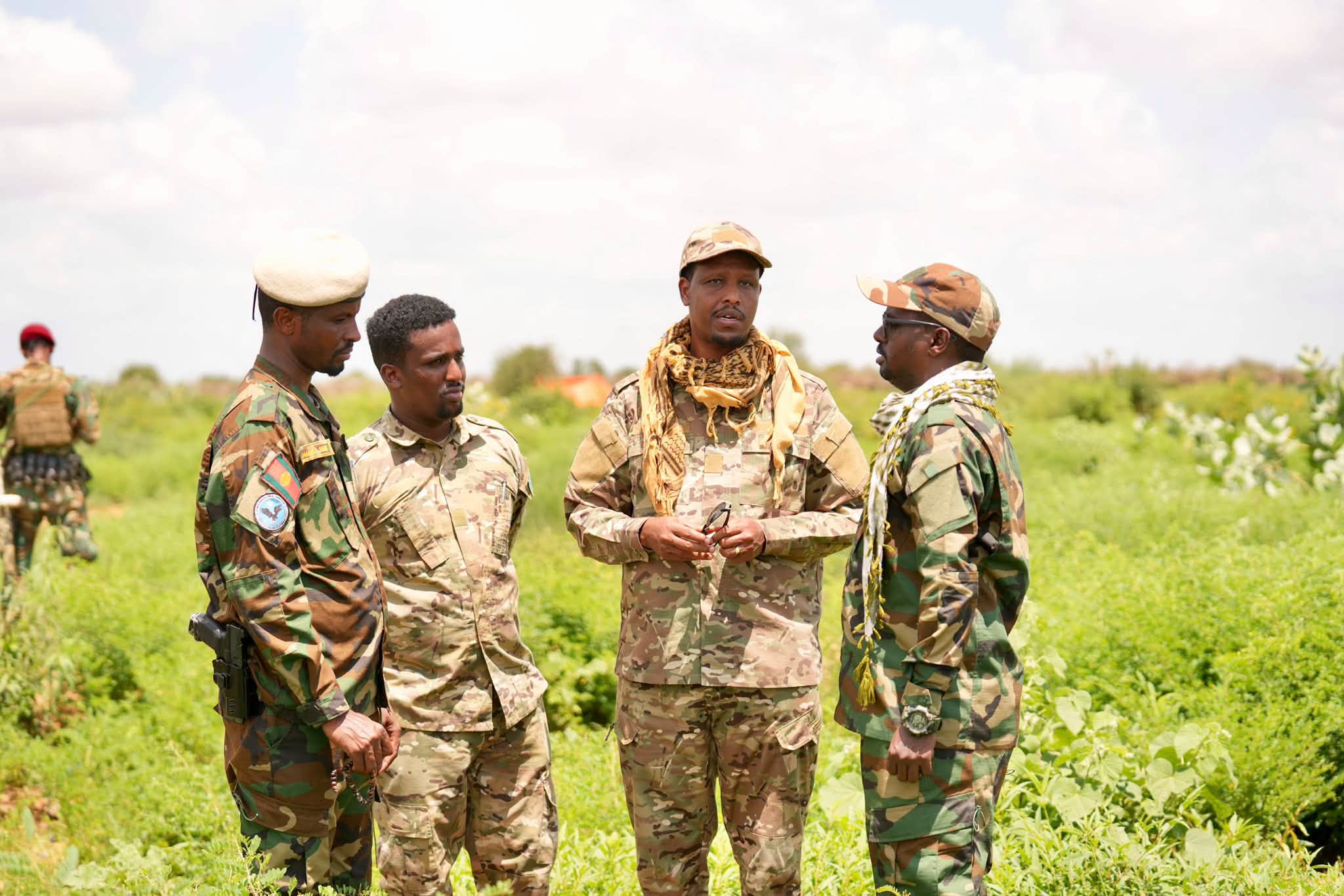 Taliyaha Ciidanka dhulka XDS oo booqday furimaha hore ee deegaannada Jameeco iyo Leego
